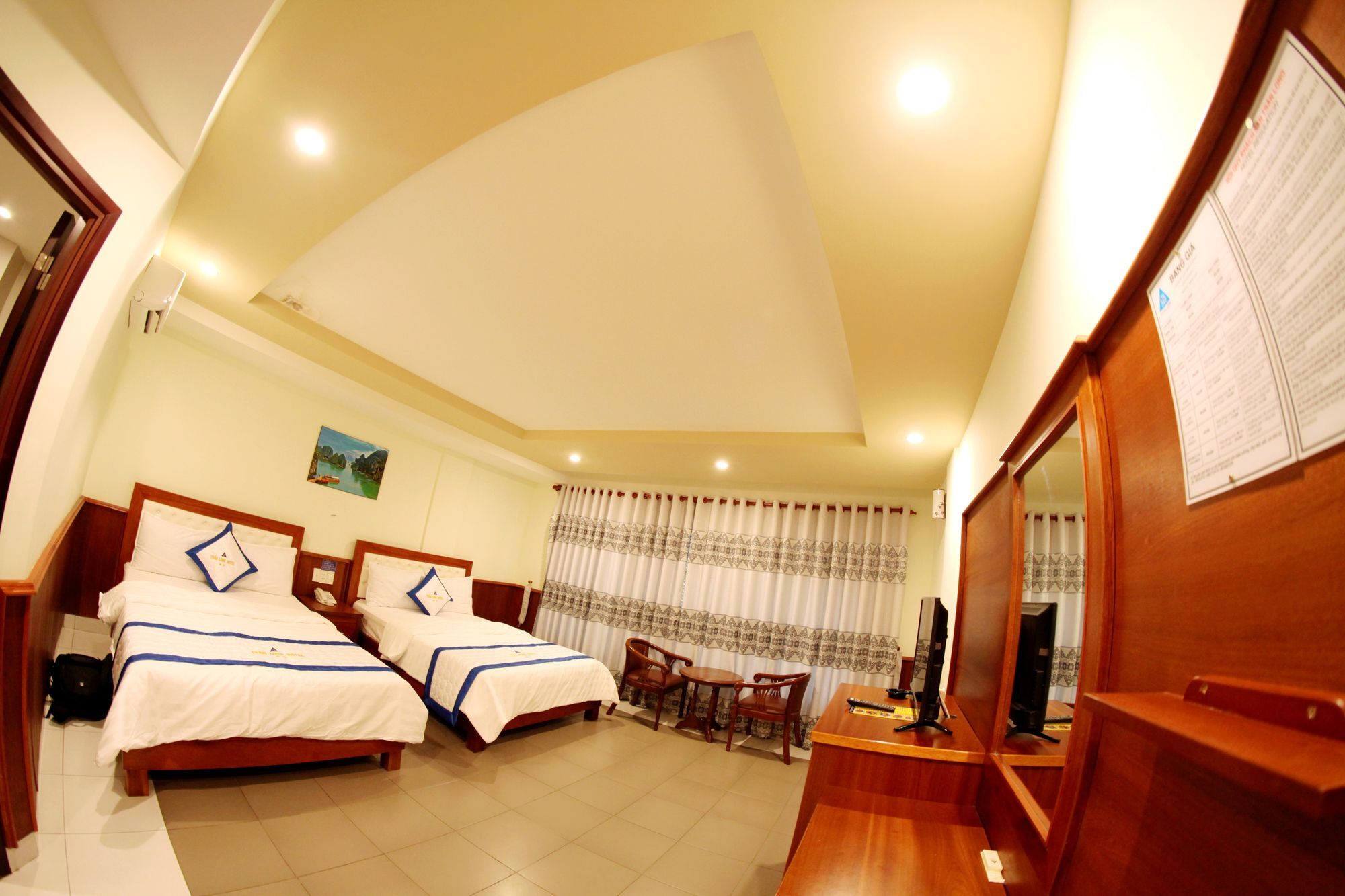 Khách sạn Tran Long 2*